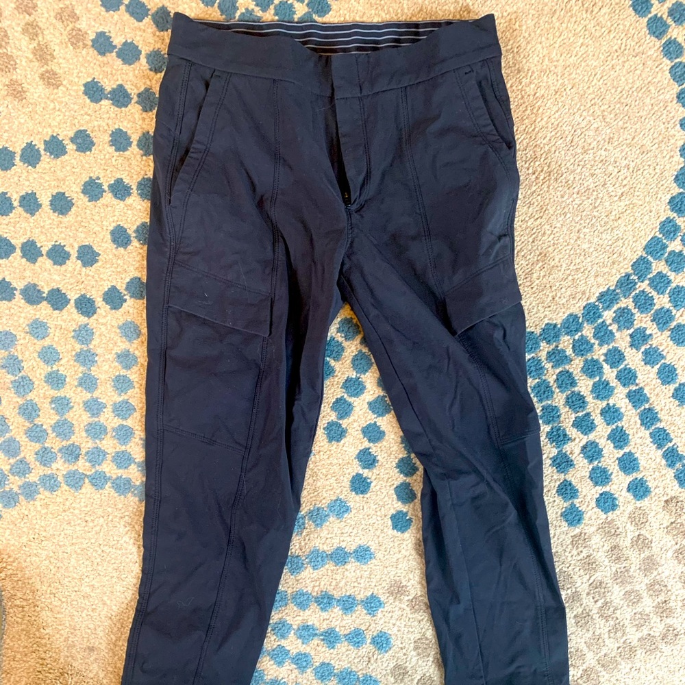 Athleta Black Wander Utility Cargo Pant - Ankle